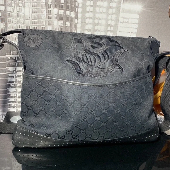 Gucci Black Patch GG Messenger Crossbody Bag - Picture 8 of 16